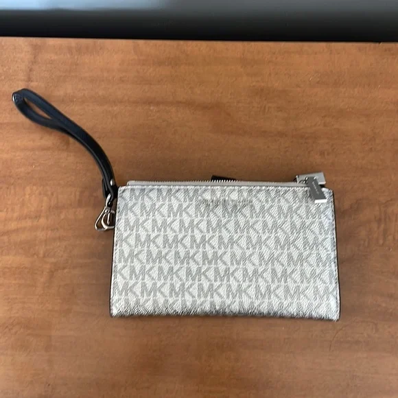 Michael Kors Black and Silver Wrislet - Picture 1 of 2